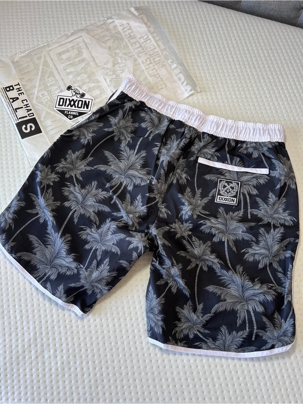 DIXXON The Chad Bali Swim Trunks Mens S Black Palm Tree Hybrid Shorts New in Bag